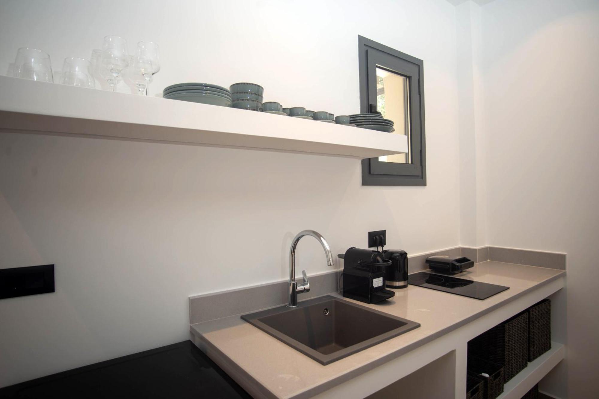 Marea Luxury Suites - Tramontana Korithion Exterior photo